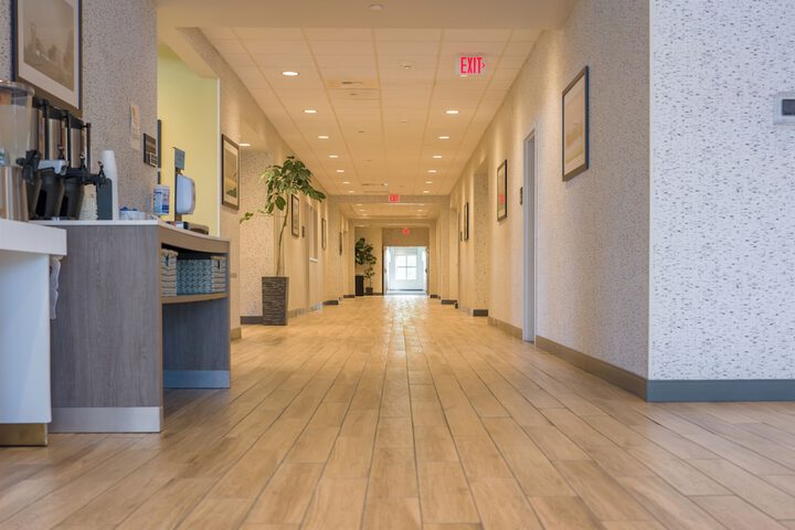 Ballroom/Hall 60 of 76