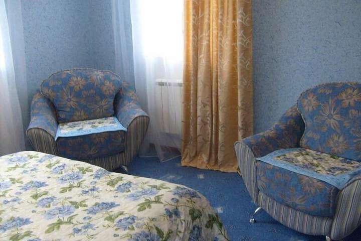 Room 11 of 22