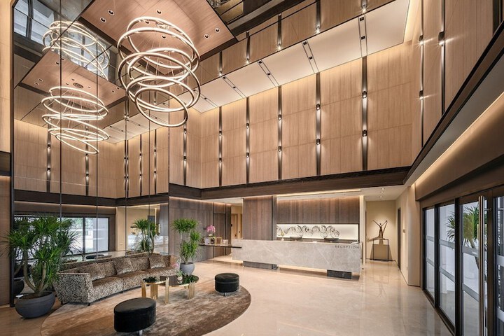 Entrance & Lobby