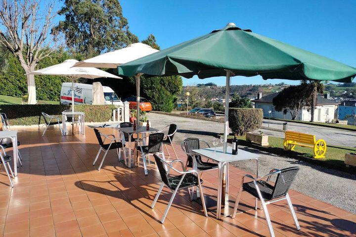 Terrace/Patio 9 of 38