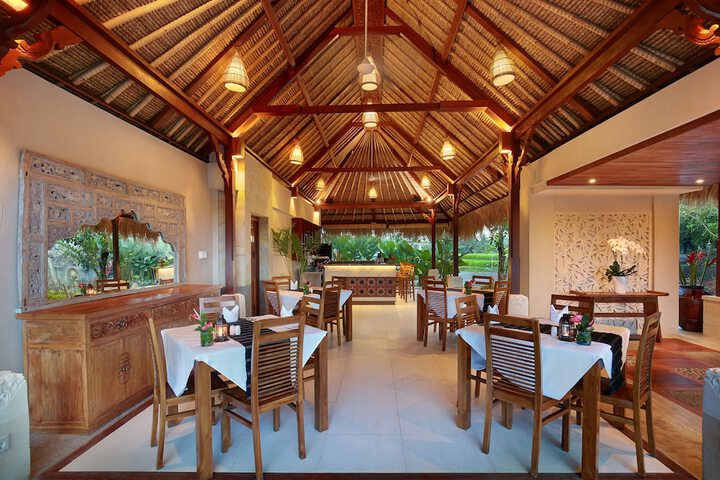 Dining 104 of 135