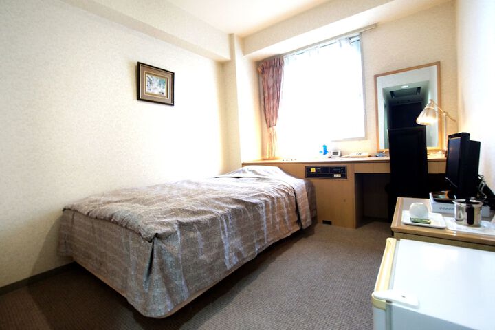Room 20 of 35