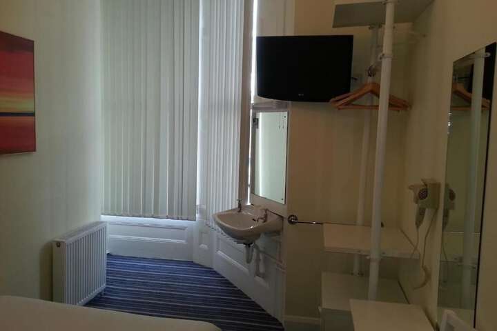 Room 50 of 113