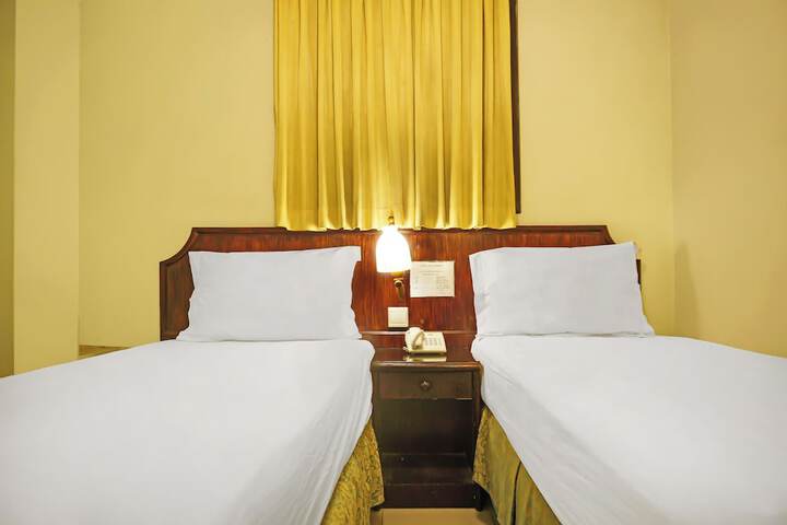 Room 14 of 34