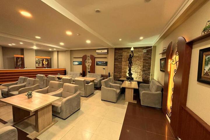 G Bakuri hotel