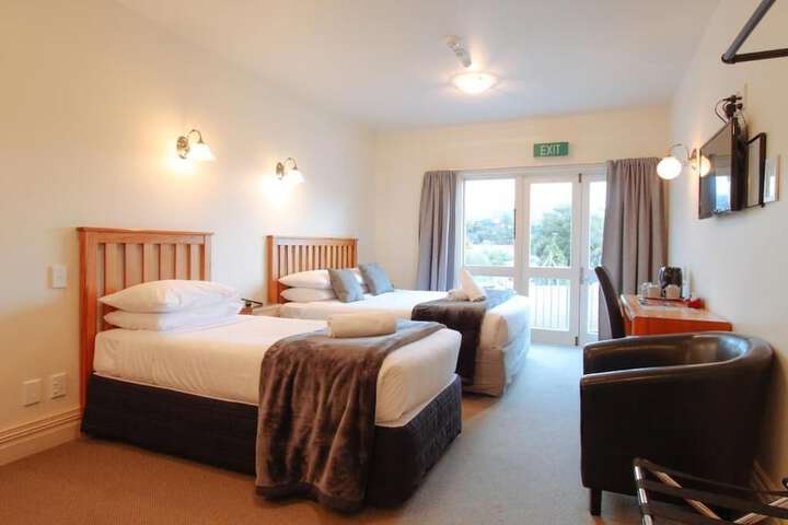 Room 4 of 31