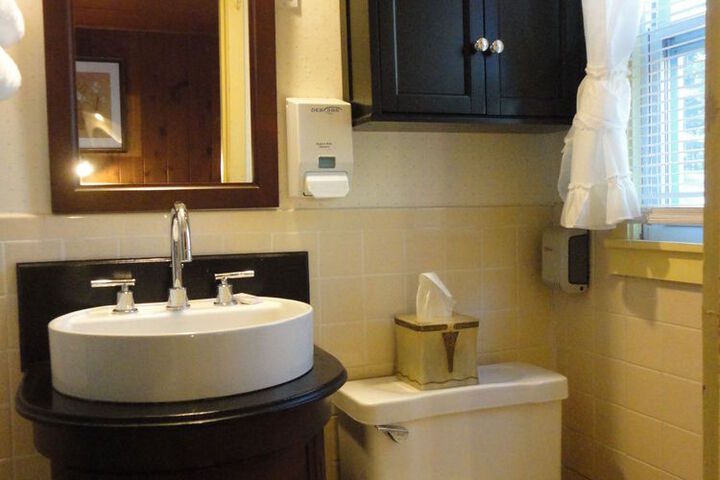 Room 35 of 48