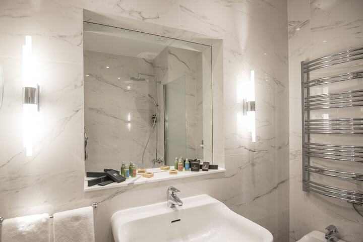 Bath Photo