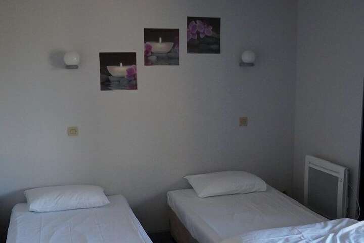 Room 2 of 24