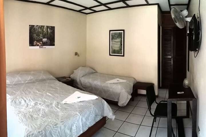 Room 15 of 50
