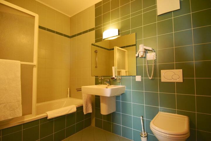Clean Restrooms