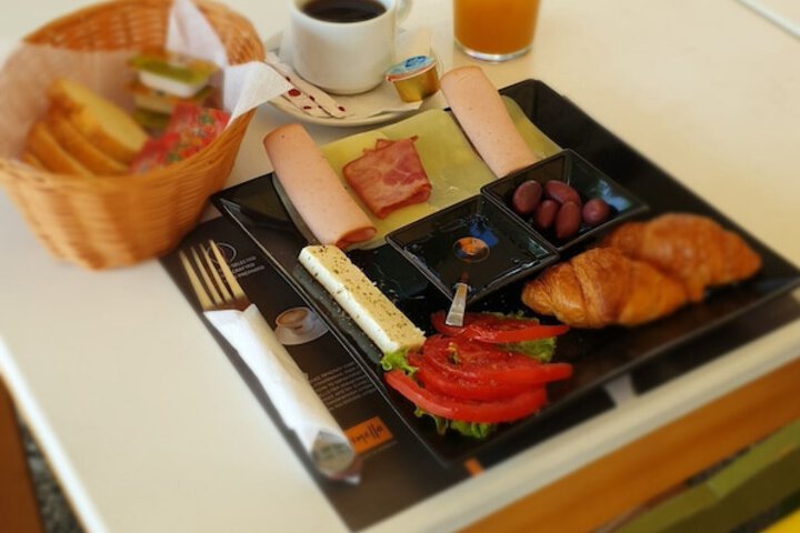 Breakfast/Coffee Service 43 of 53
