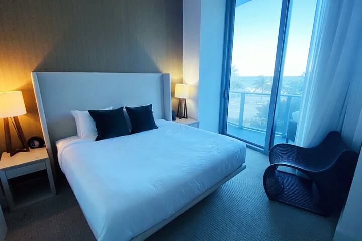 Room 12 of 74