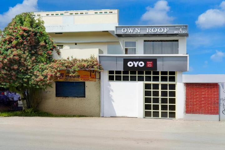 Hotel O Own Roof