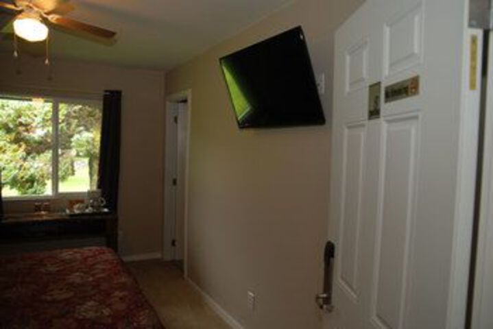 Room 17 of 35