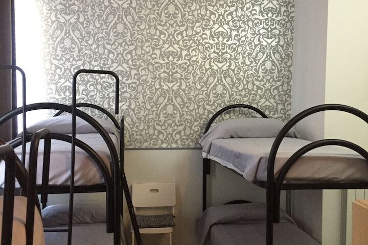 Room 15 of 29