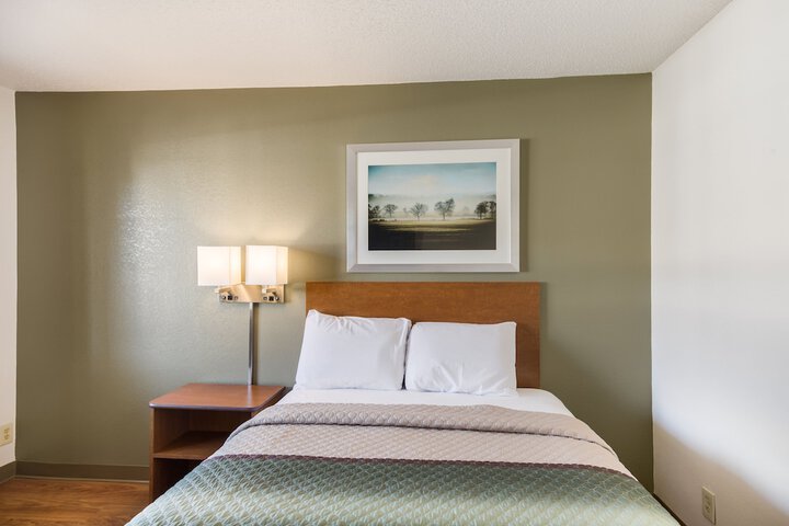 ADA Accessible Studio 1 Queen Bed (1 of 6)