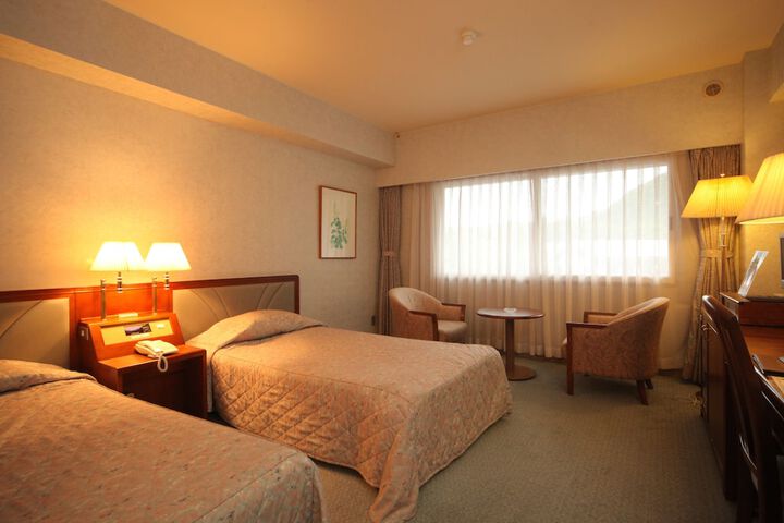 Room 11 of 65