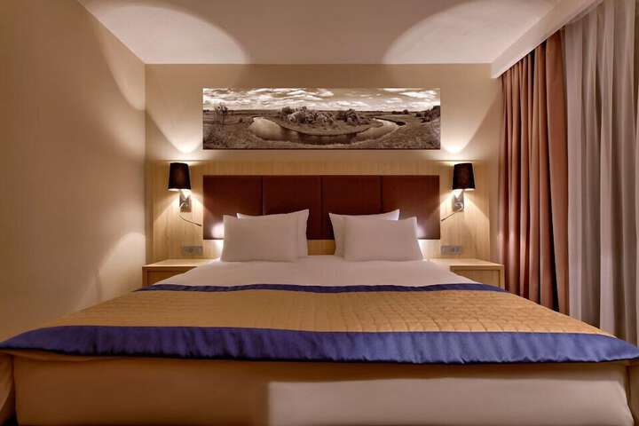 Room 8 of 45