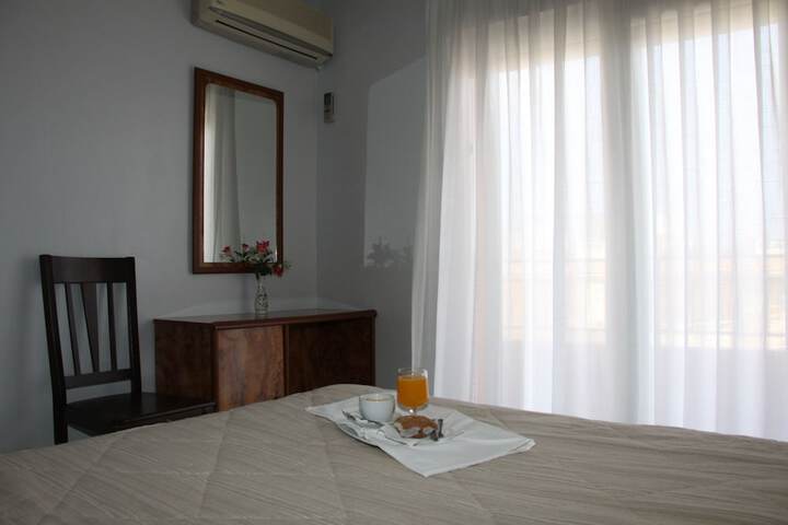 Room 3 of 30