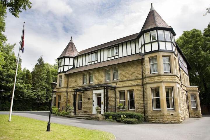 Haleys Hotel Image 2
