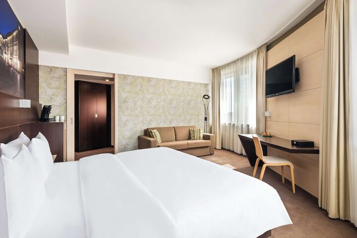 Room 14 of 67