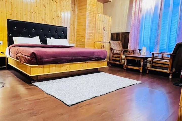 Room 7 of 47