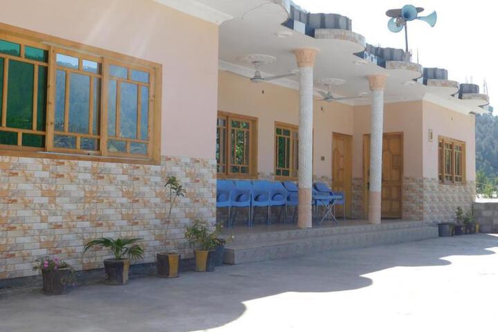 Valley Door Hotel