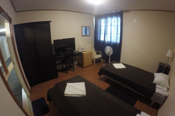 Room 6 of 47