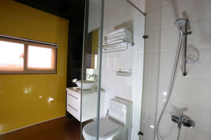 Room 11 of 53
