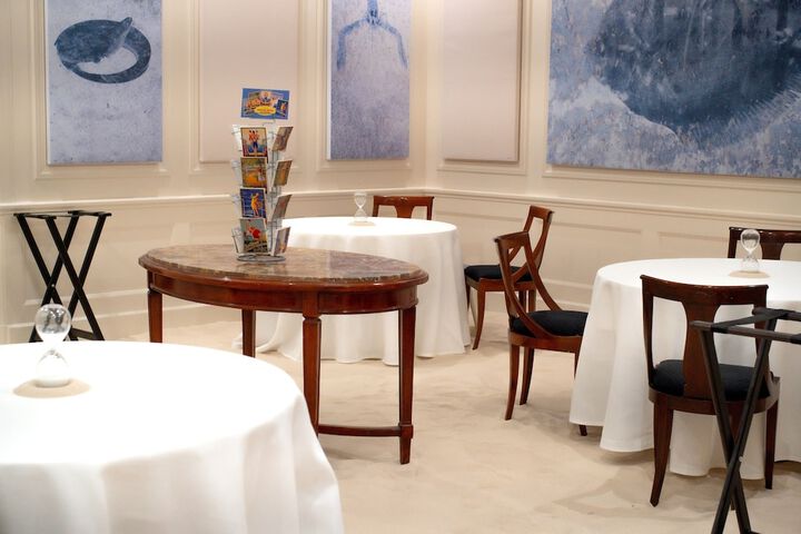 Dining 33 of 40