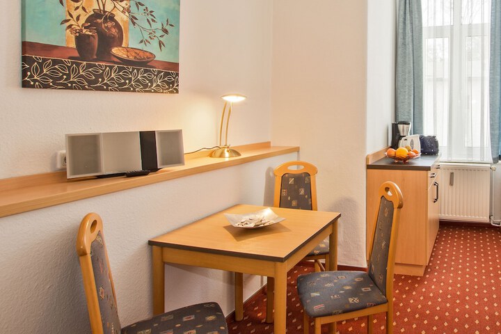 Dining Photos