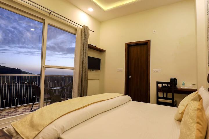 Room 19 of 54