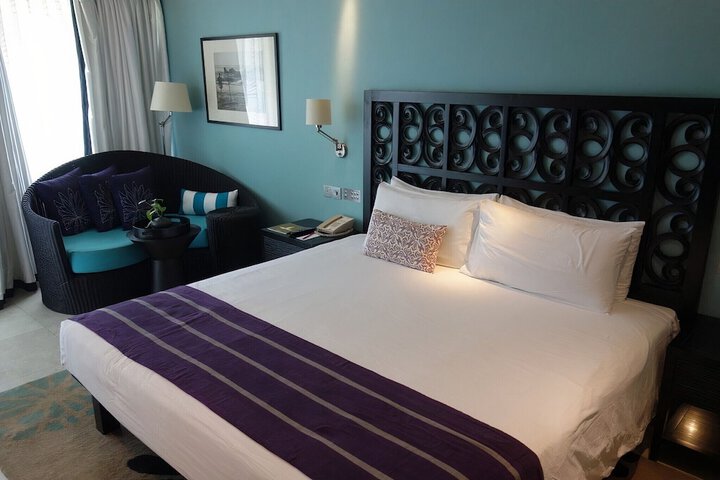Room 17 of 68