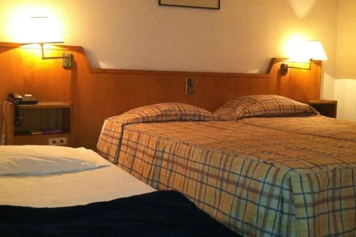 HOTEL AMARANTO
