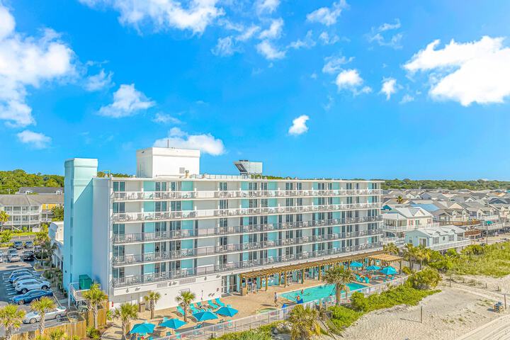 Hotel 94 of 100