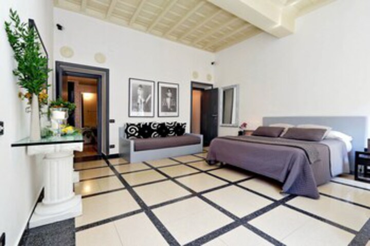 Room 30 of 60
