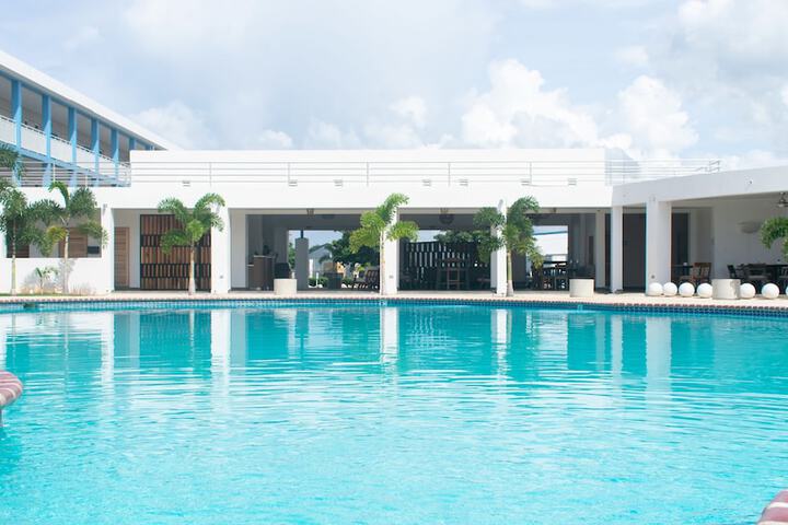 Pool 16 of 35