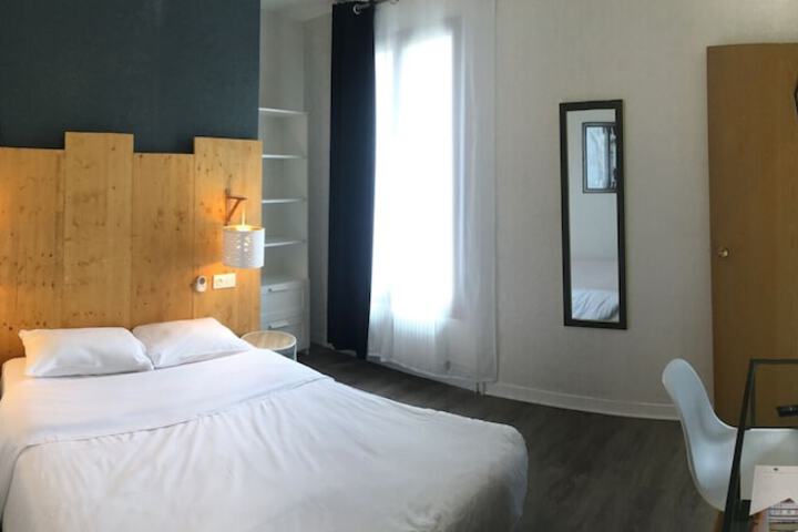 Room 19 of 38