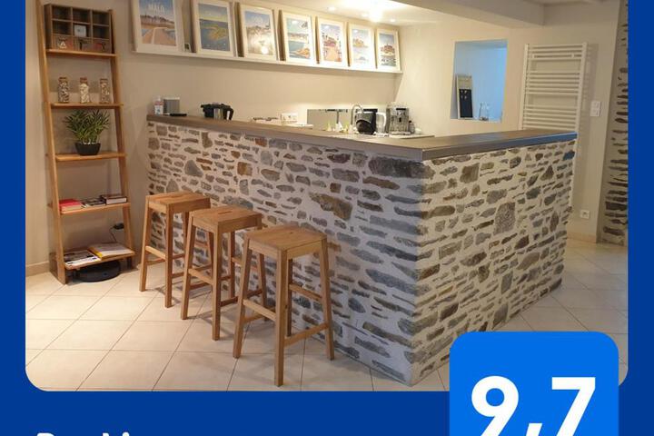 Maison de ville située à 8 kms du Mont St. Michel