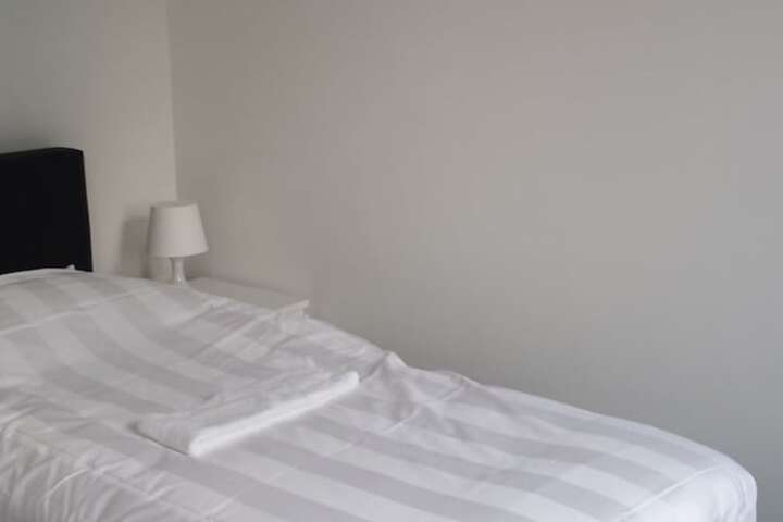 Room 5 of 42