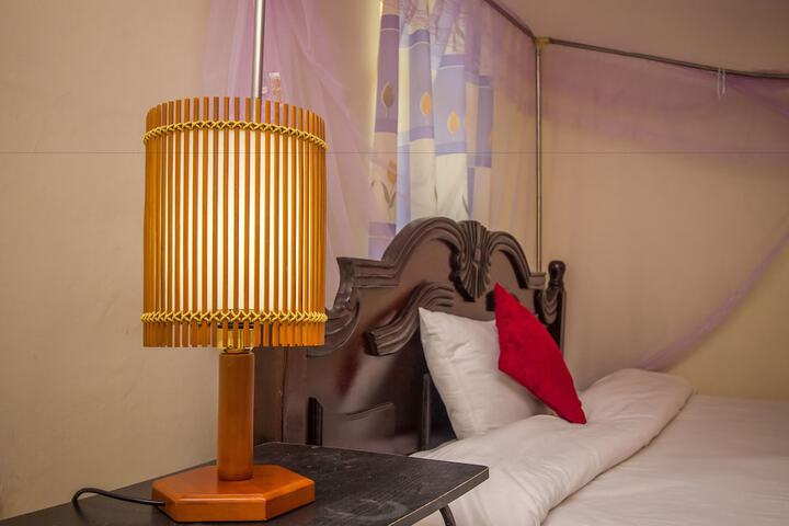 Room 6 of 48