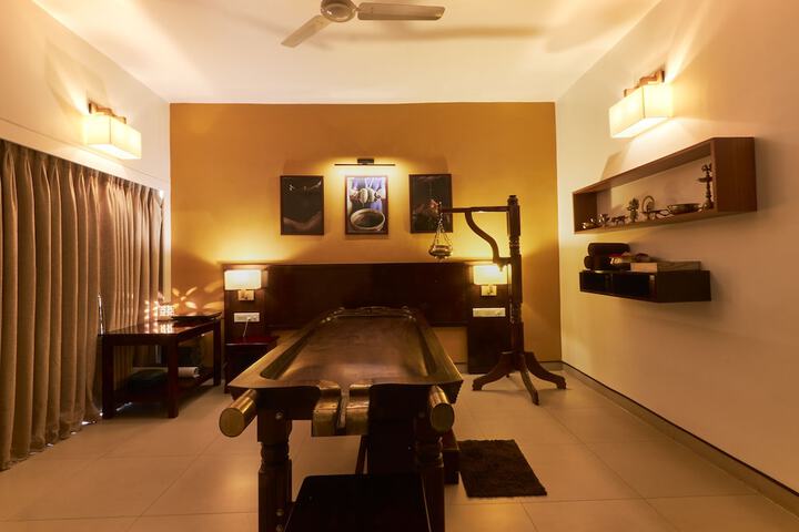 Room 27 of 68