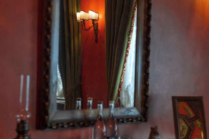 Room 65 of 181
