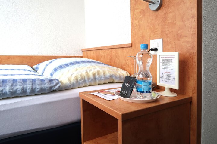 Room 12 of 54