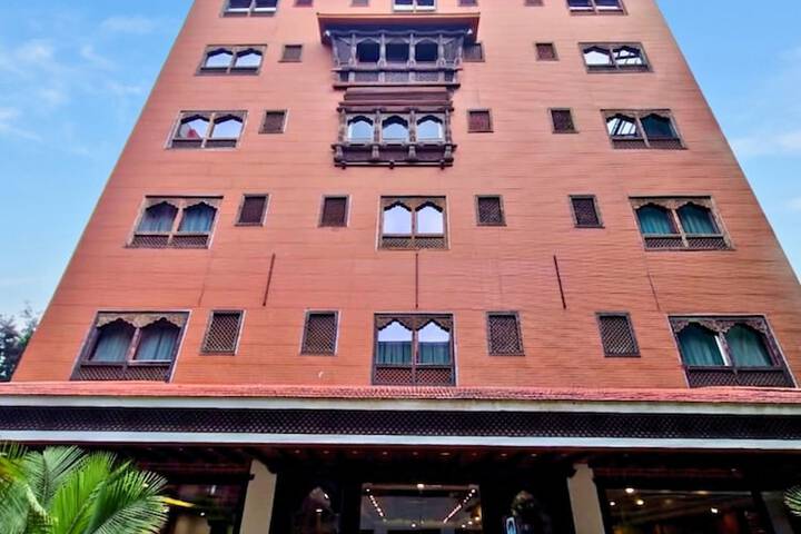 Hotel 102 of 105