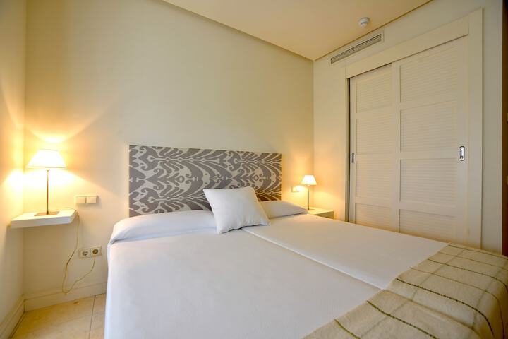 Room 6 of 192