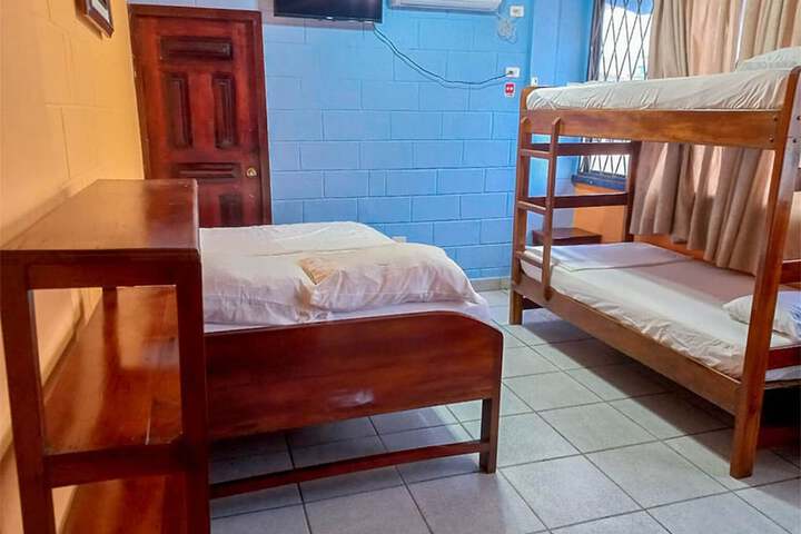 Room 7 of 27
