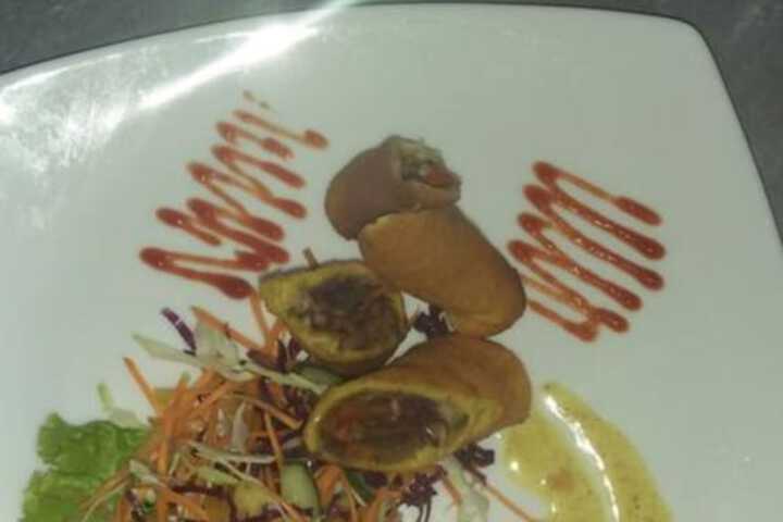 Dining 15 of 21