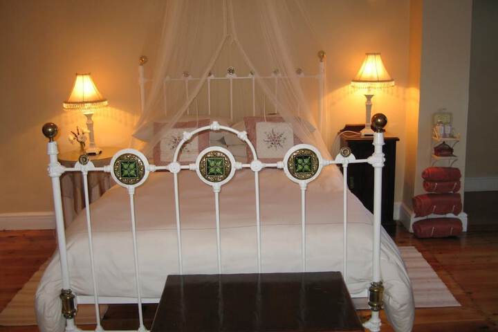 Room 7 of 54